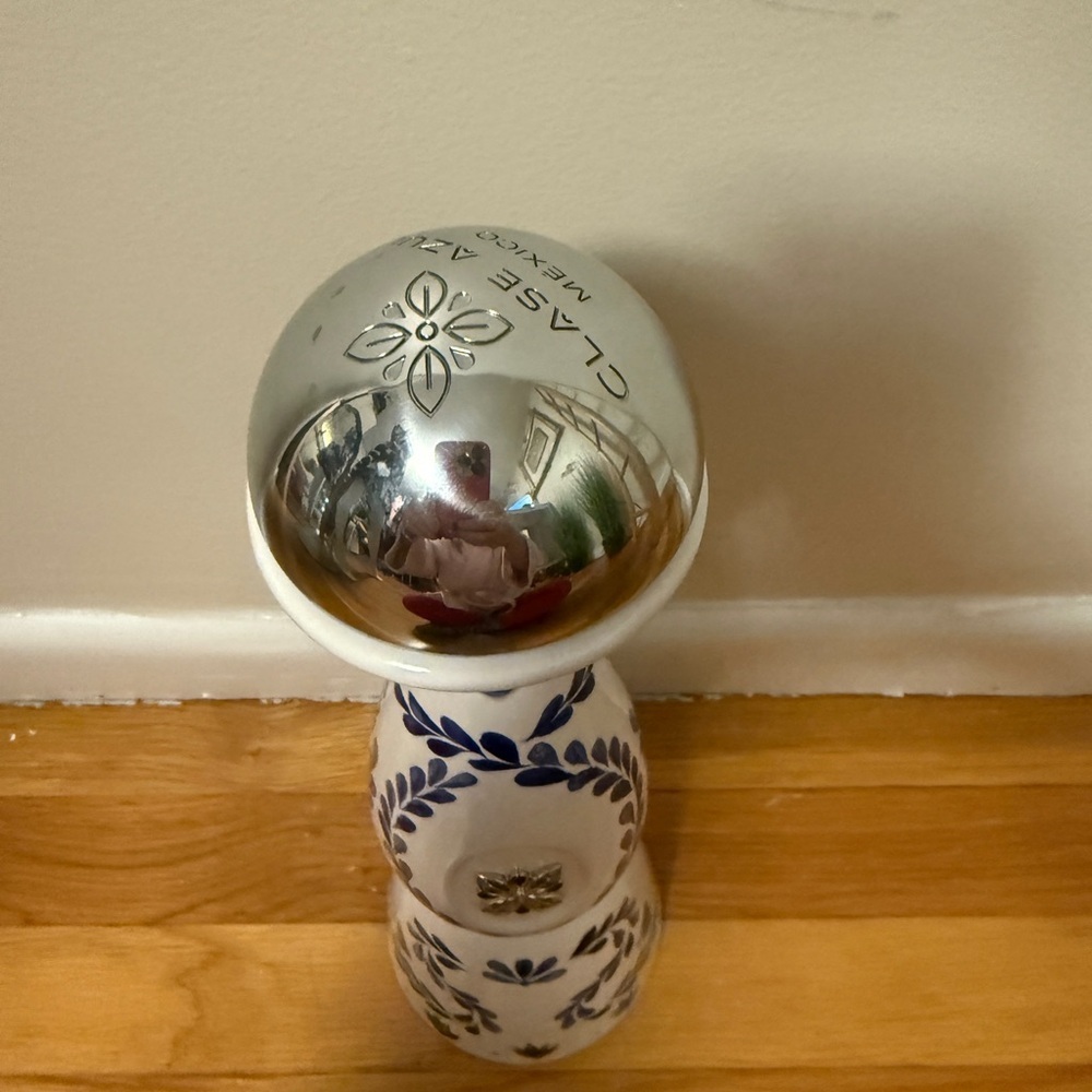 Clase Azul Reposado Empty Tequila Bottle 750ml Hand Painted  Decanter - Picture 2 of 6